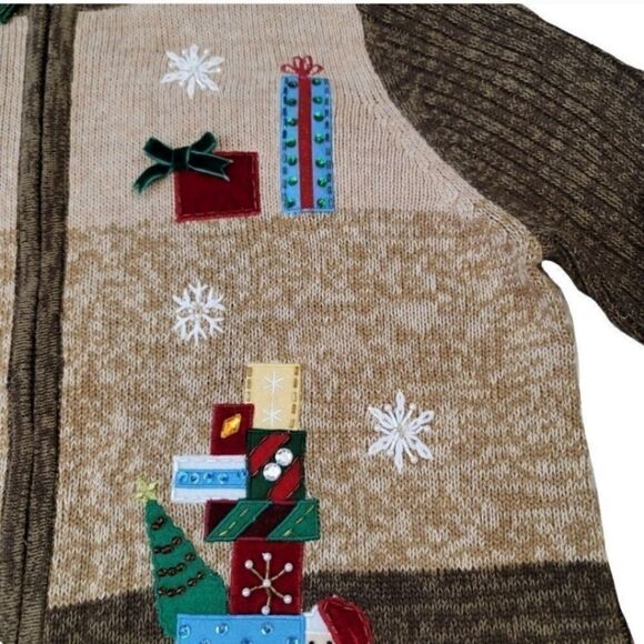 NEW Vintage Tiara International Christmas Embellished Zip Up Sweater Cardigan - Picture 9 of 14